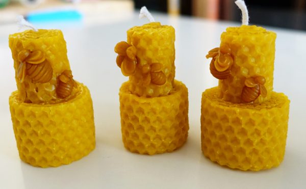 Vela de miel 2 pisos con 2 abejas 6x4 - Imagen 3